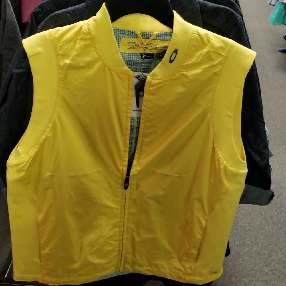 Sginver yellow vest
